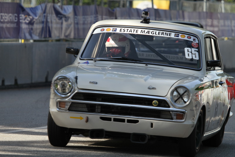 Brødrene Kristensen - Tom og Jakob - stiller op i denne Lotus Cortina
(Foto: Motorsporten.dk)